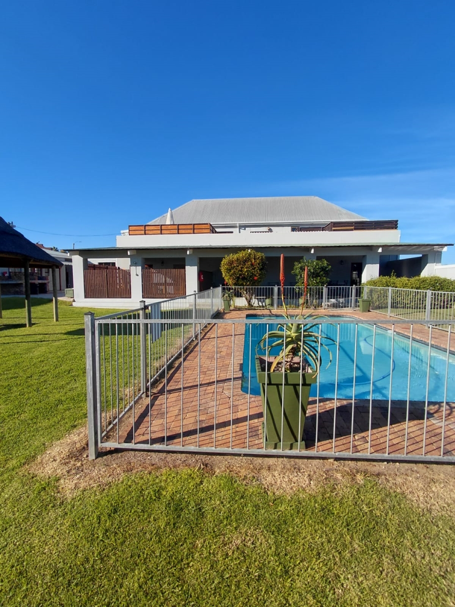 To Let 2 Bedroom Property for Rent in Stilbaai Oos Western Cape